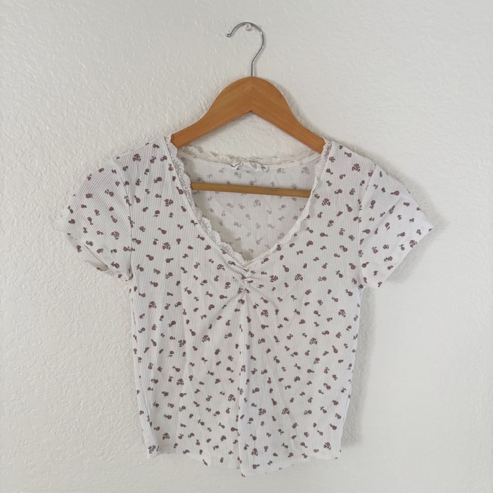 Hippie Rose White And Red Floral Top